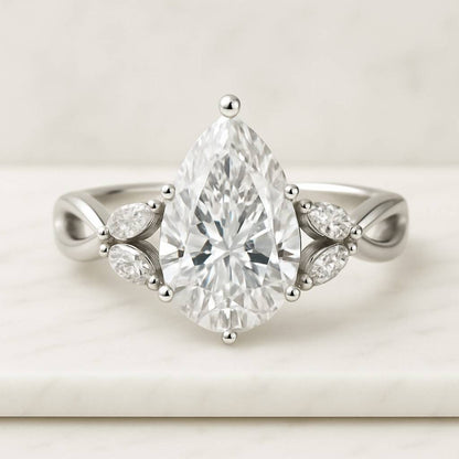 Pear Travel Engagement Ring Gold Silver Promise Ring Simulated Diamond Wedding Ring Sparkling Solitaire Pear Cut Minimalist Ring Daily wear