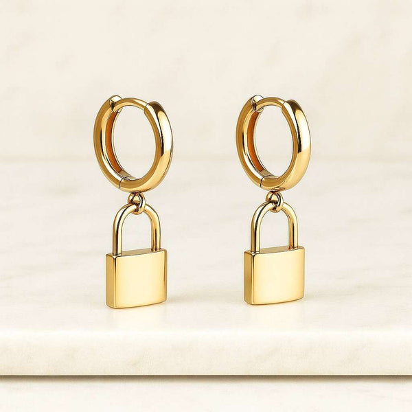 Personalized 18K Gold Name Bracelet for Women