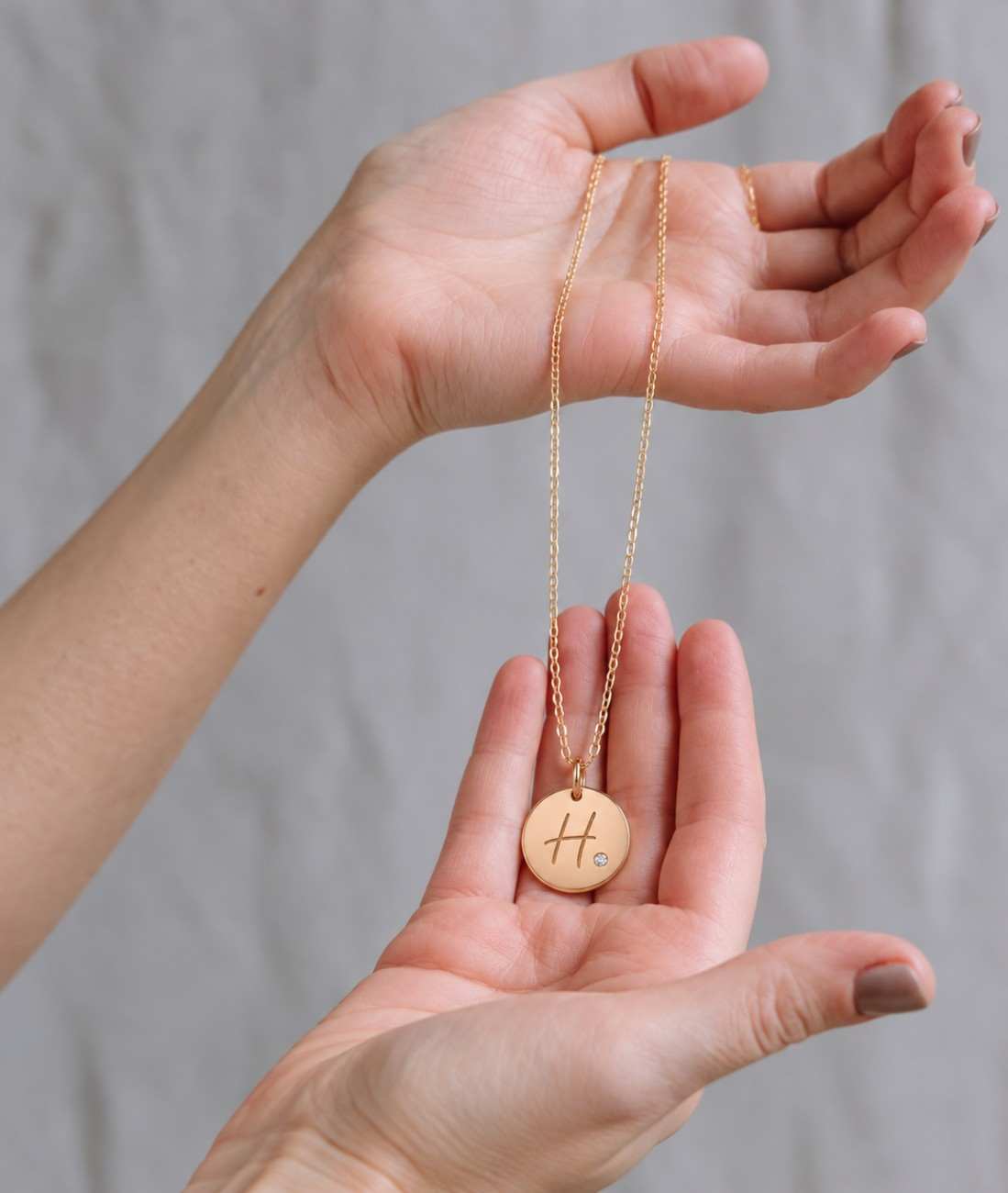 Personalized Diamond Medallion Necklace, 14K Gold Custom Name Disc Pendant, Gold Coin Charm Pendant, Personalized Diamond Necklace for Her
