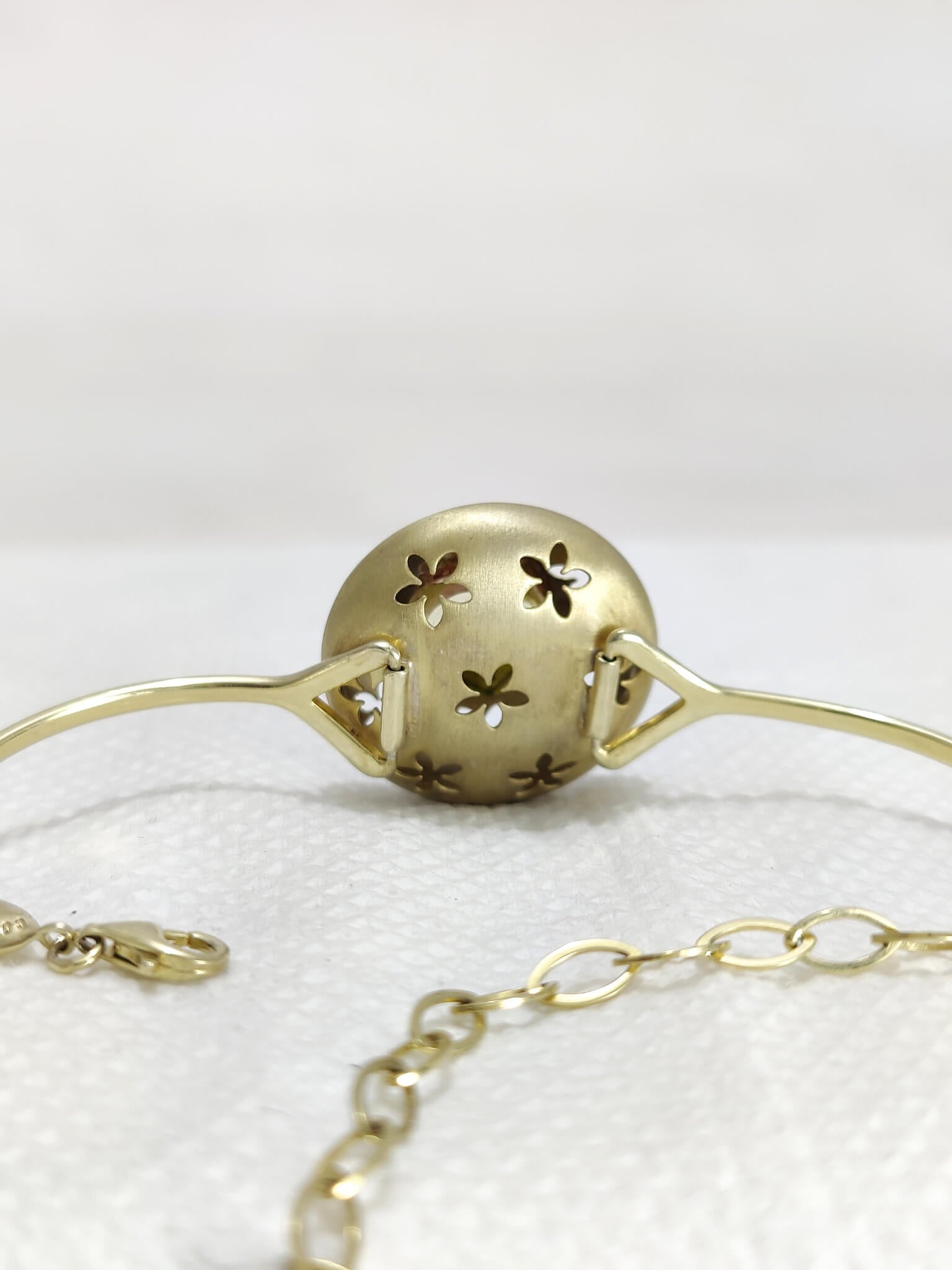 Rose bracelet with Yellow Gold