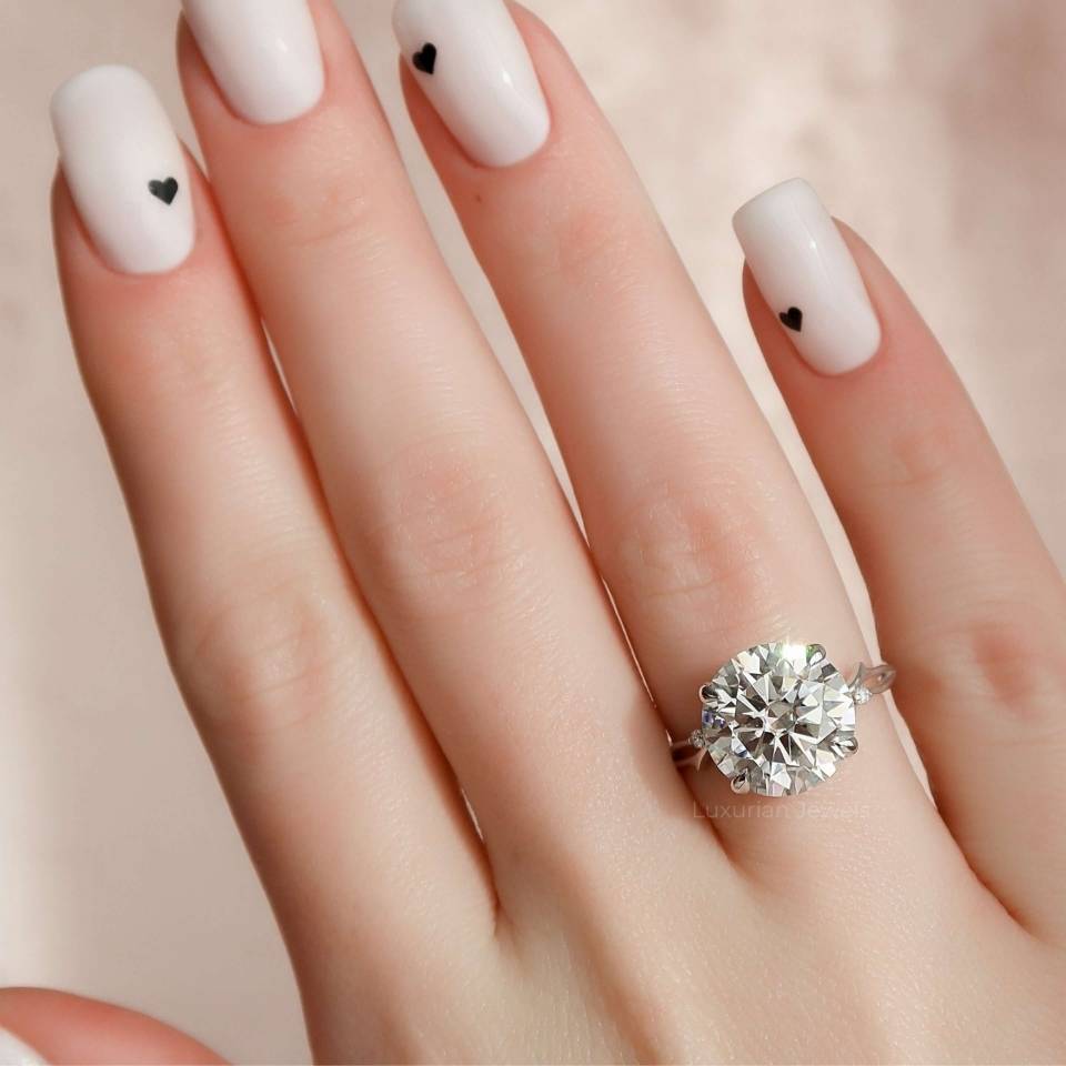 Round Cut Solitaire Accent Rings