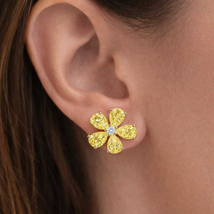 Round Brilliant Diamond Promise Ring for Her 