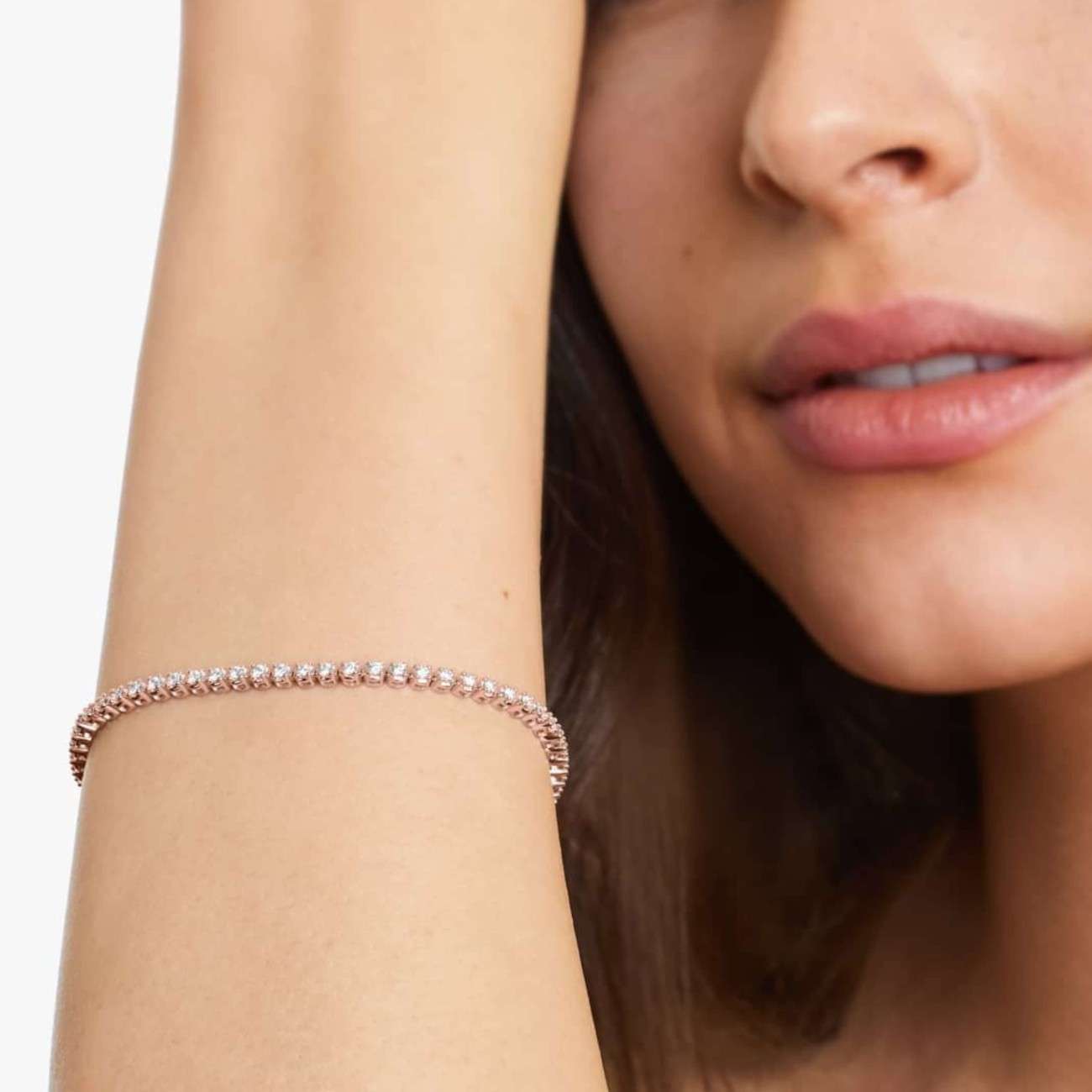 Round Cut Diamond Tennis Bracelet For Gf