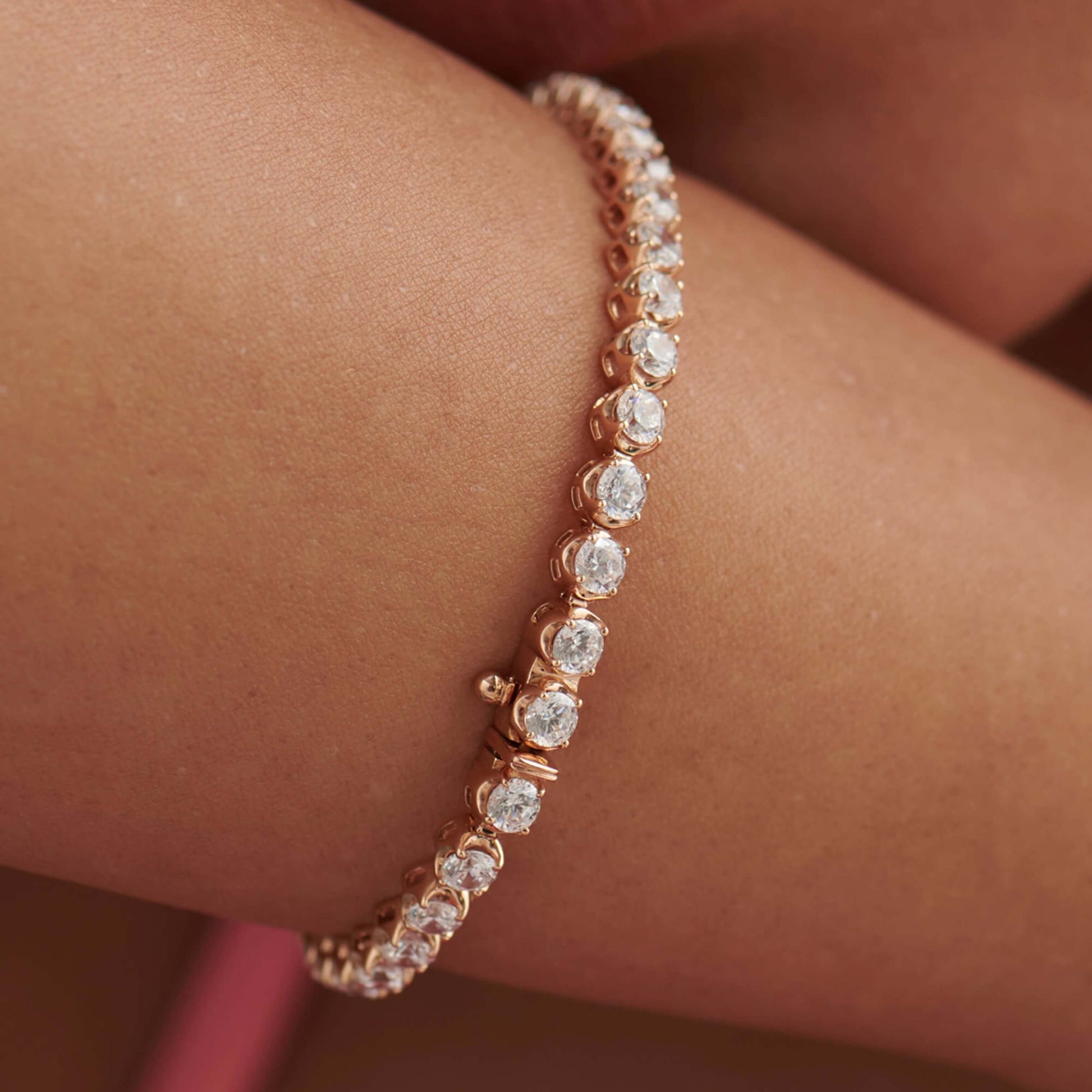 Round Cut Diamond Tennis Bracelet For Wife