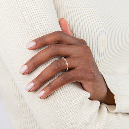 Round_Diamond_Ring_For_Her