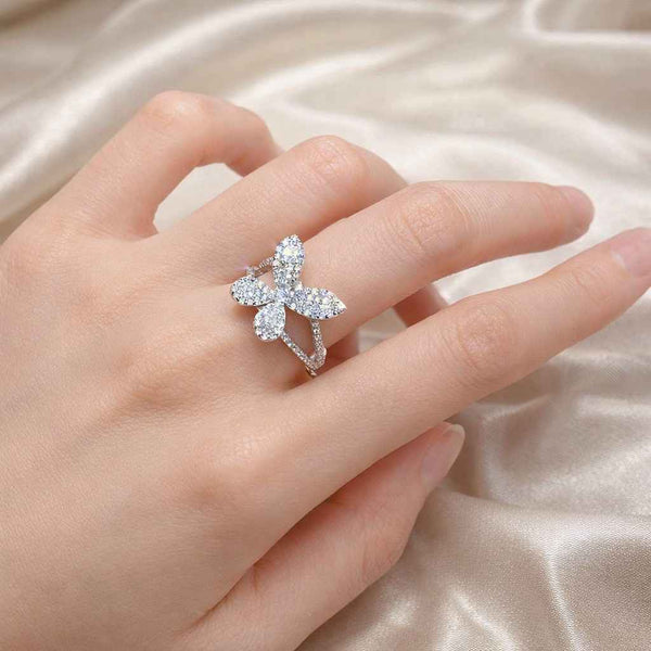 Round Lab Grown Diamond Butterlfy Ring Wedding Ring
