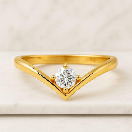 Round Lab Grown Diamond Curved Ring Sustainable Wedding Band for Women Lab Create Diamond Band Ring, Anniversary Gift for Wife Chevron Ring Eco-Friendly Diamond Ring for Mom Conflict Free Di