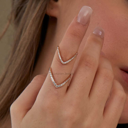 Round Moissanite Brilliant Cut 925 Sterling Silver Wedding Band