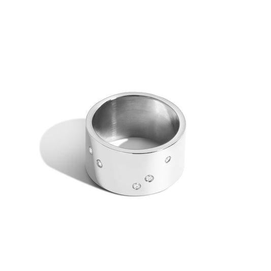 Round_Moissanite_Diamond_Flush_Set_Band