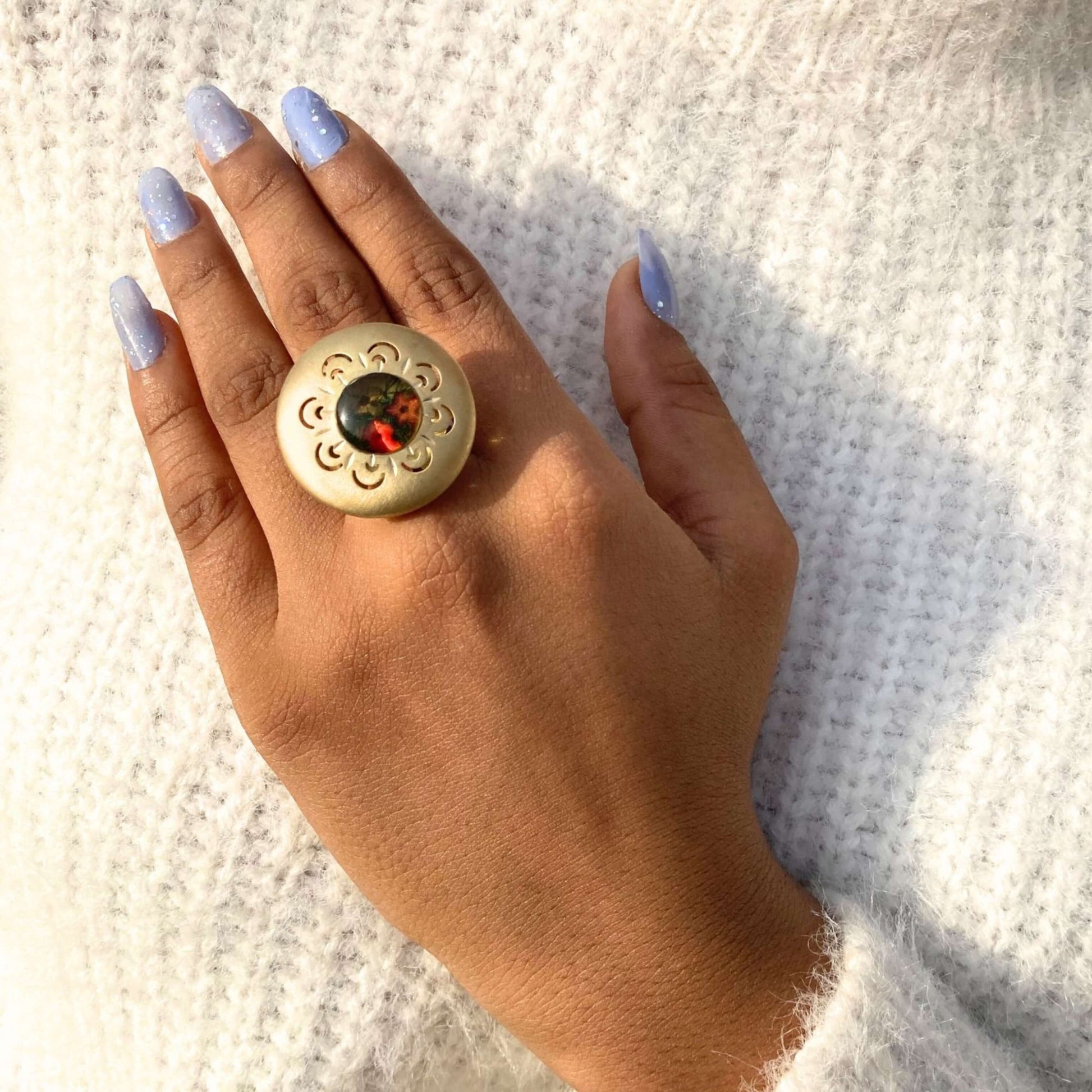 Round Shape Fresh Flower Ring For Her