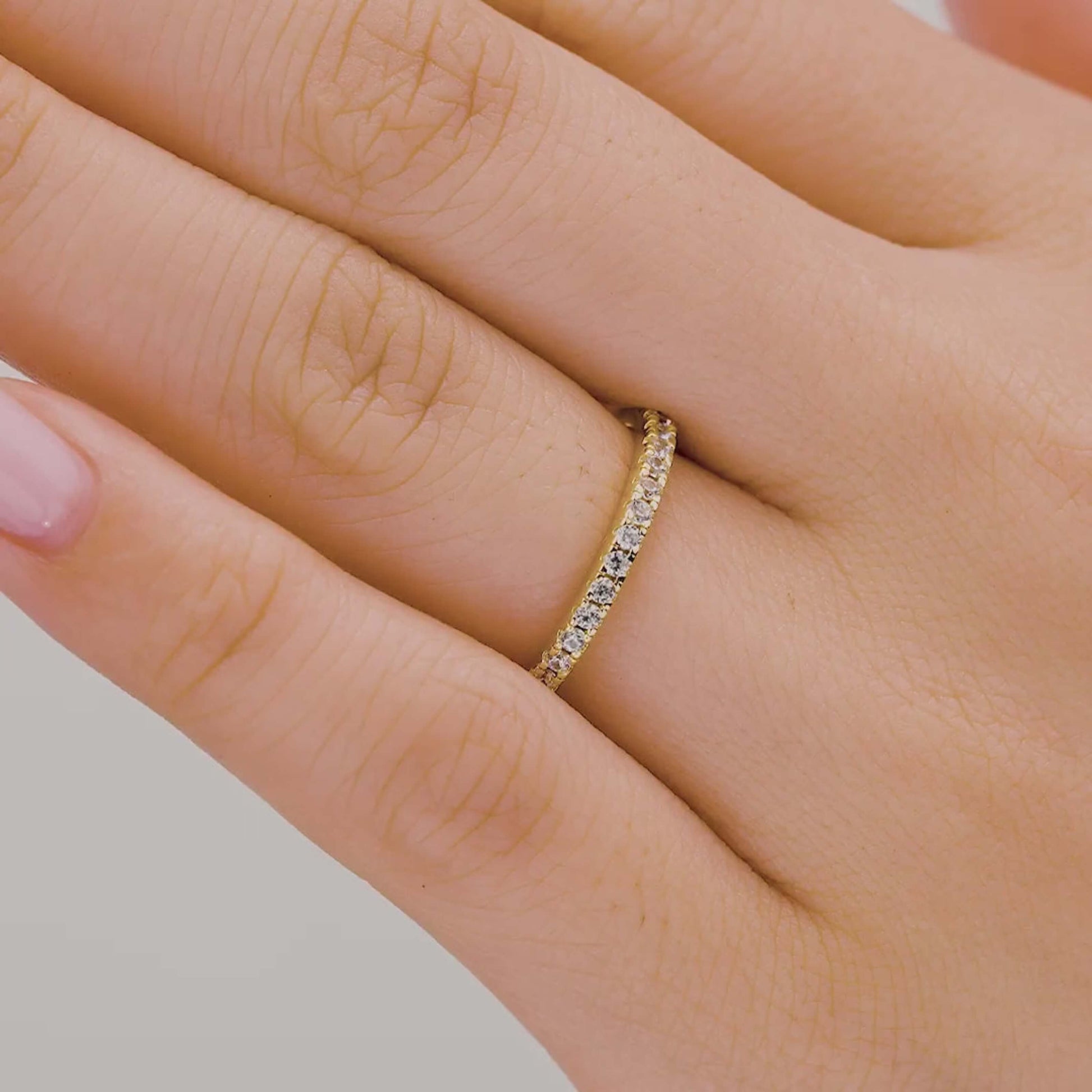 Round Shape Half Eternity Diamond Ring For Mom