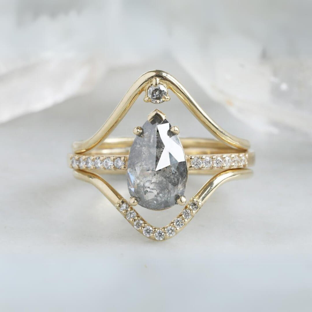 Single Diamond Band