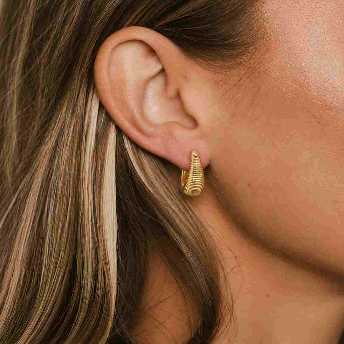 small ribbed hoops • 18k gold plated • grooved hoop earrings • textured huggie hoops
