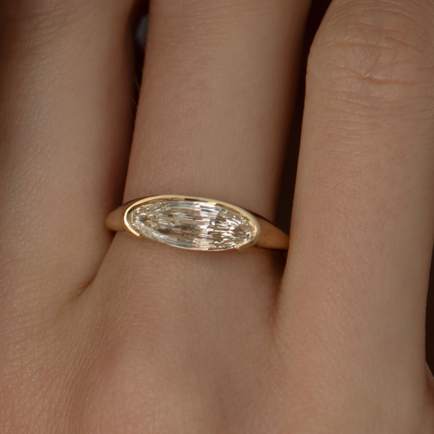 Solitaire_Diamond Ring