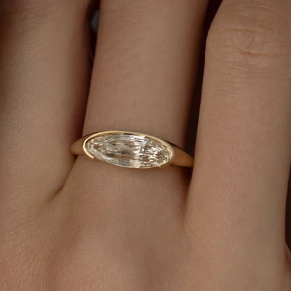 Solitaire_Diamond Ring