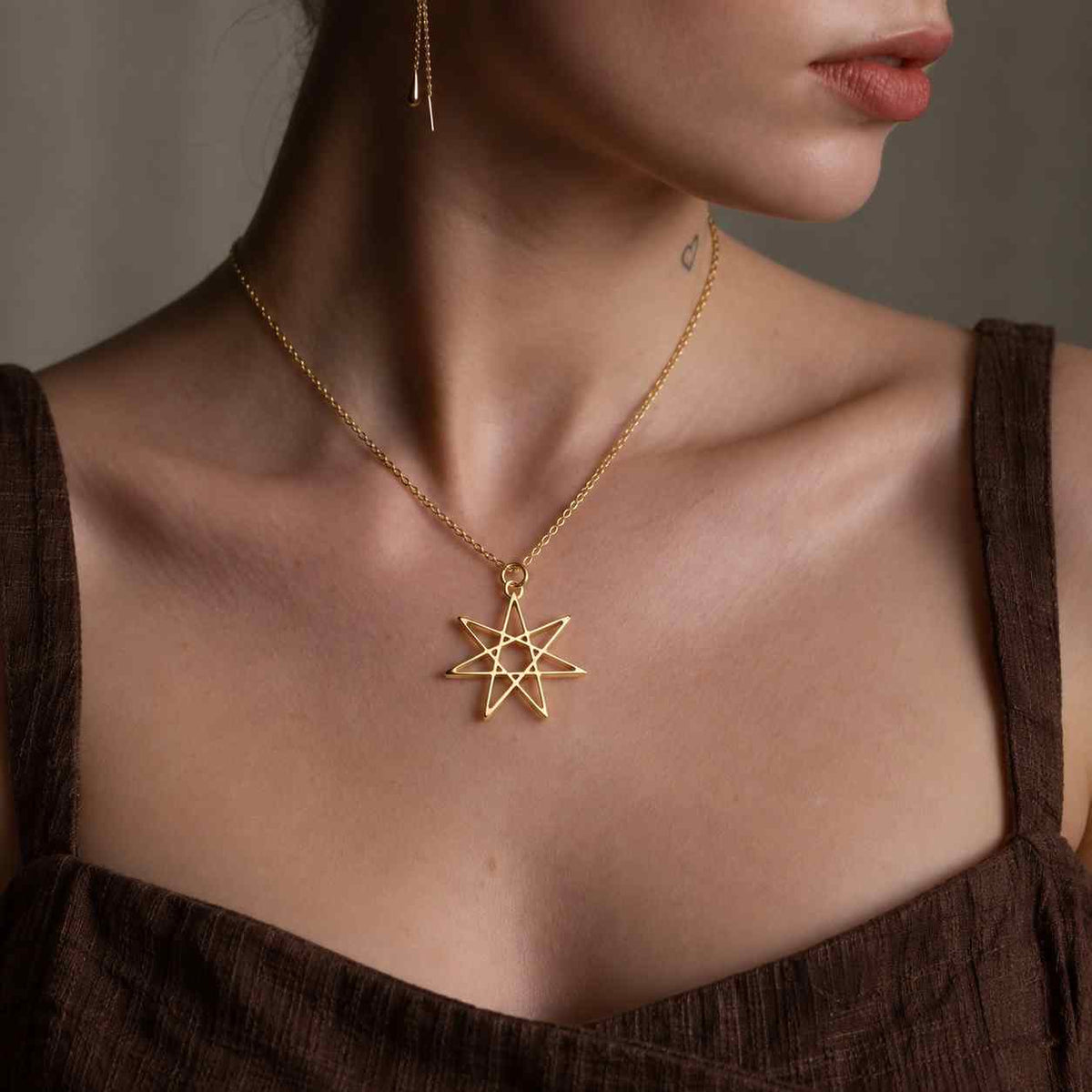 sterling silver septagram pendant, seven pointed star amulet
