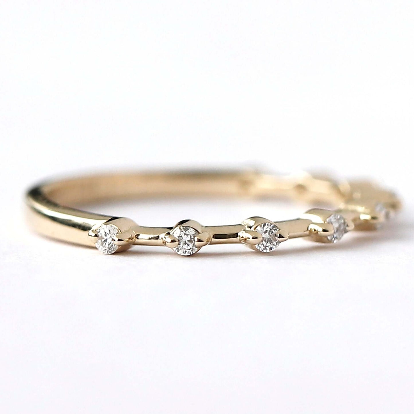 Thin Distance Stacking Band