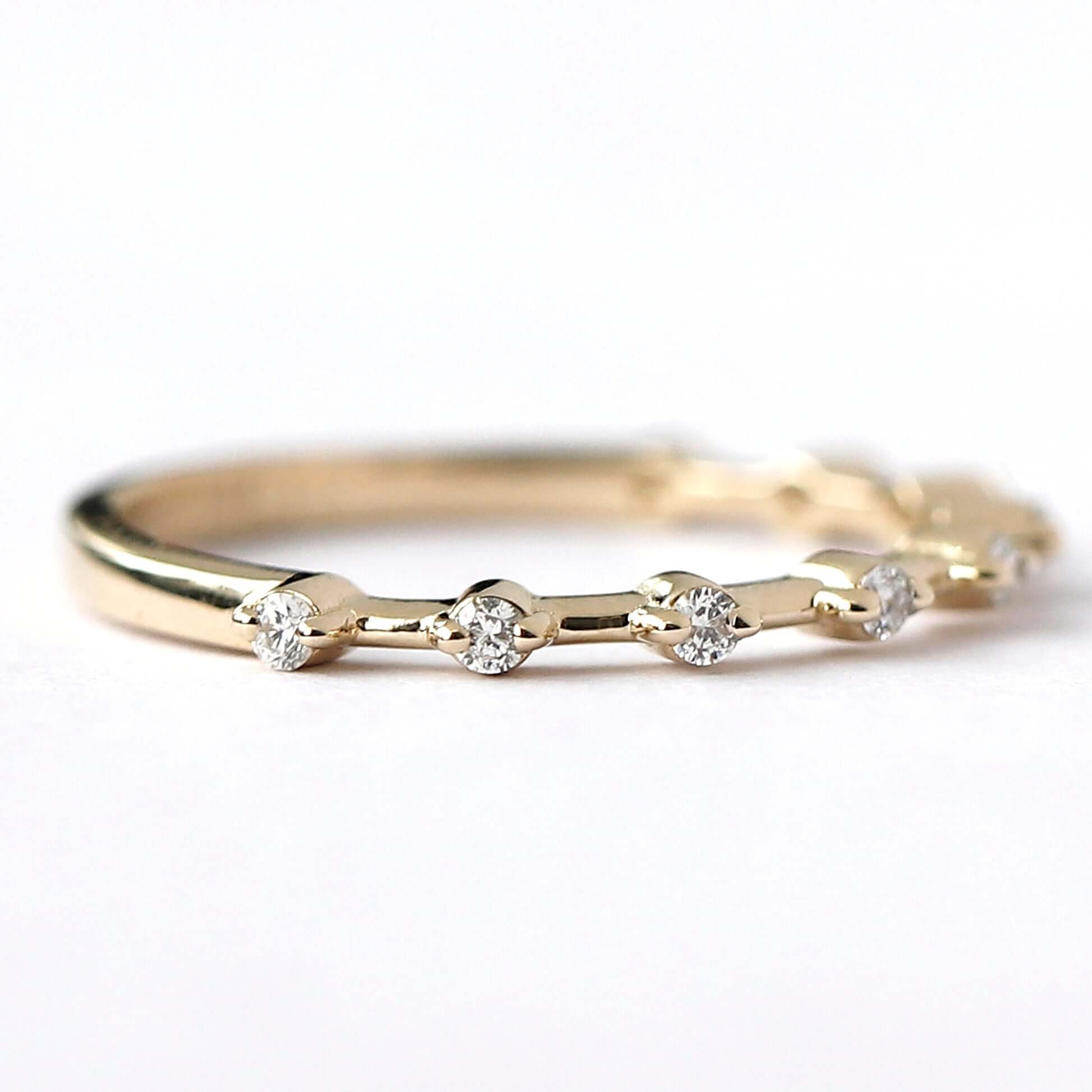 Thin Distance Stacking Band