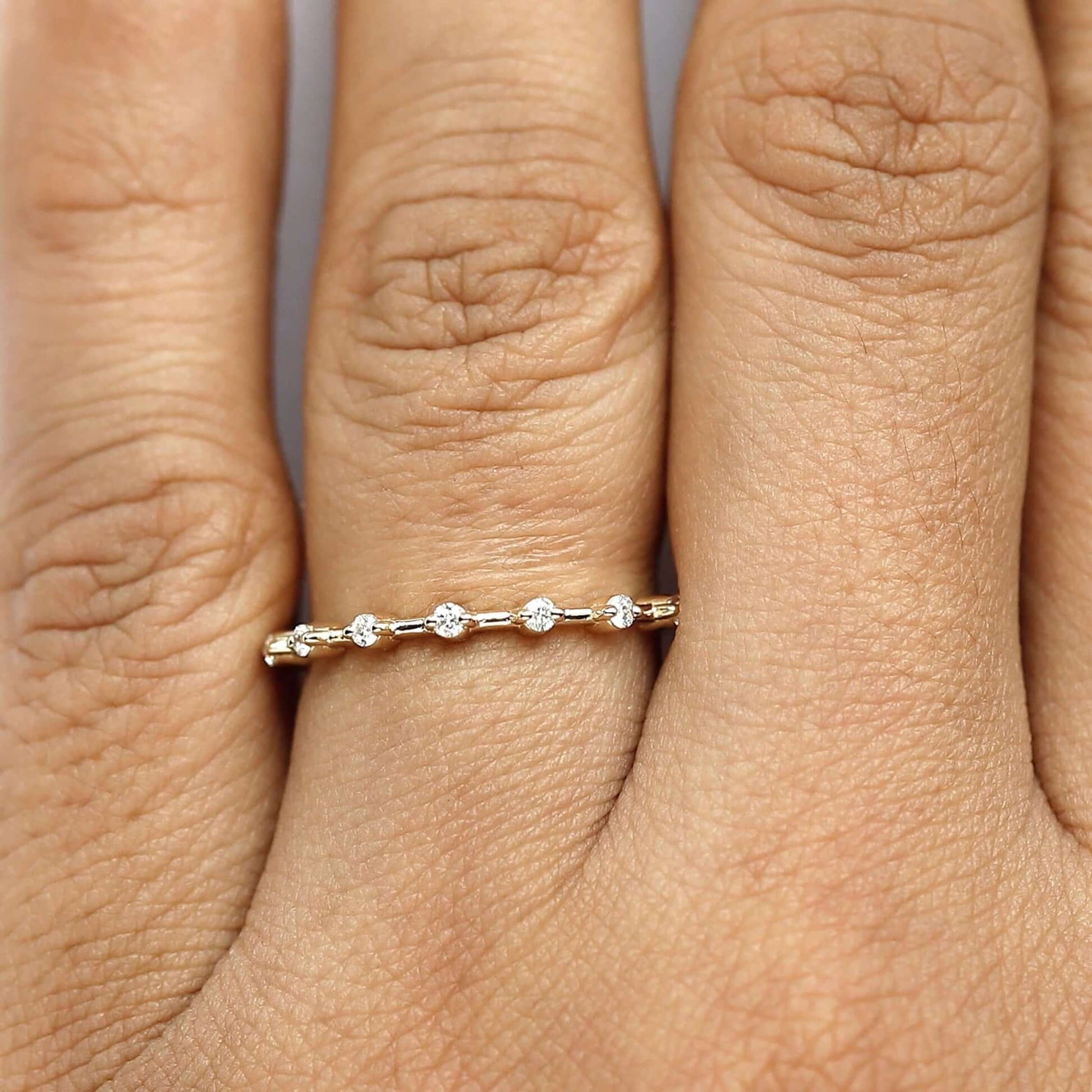 Thin Distance Stacking Bands