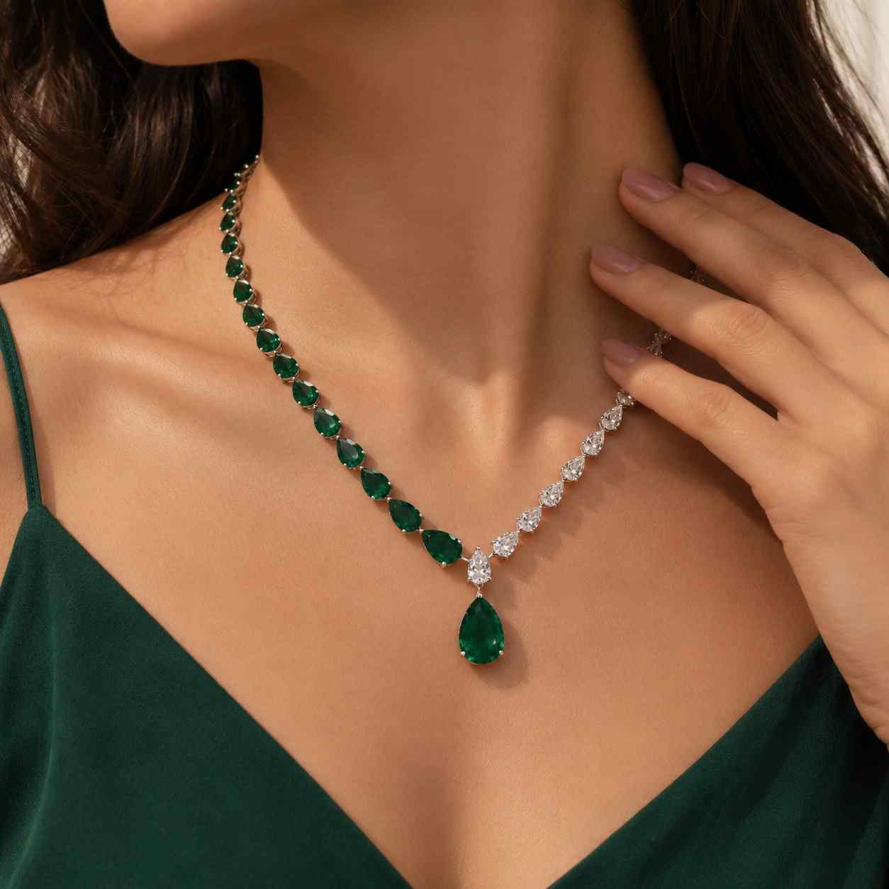 toi et moi lab grown diamond pendant necklace | 1.03 ctw emerald & pear diamond pendant necklace | e f vvs certified diamonds