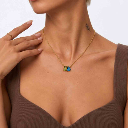 Toi et Moi Gemstone Necklace, Emerald & Pear Cut Birthstone Necklace, Personalized Gifts For Mothers, birthstone jewelry gift,Christmas Gift
