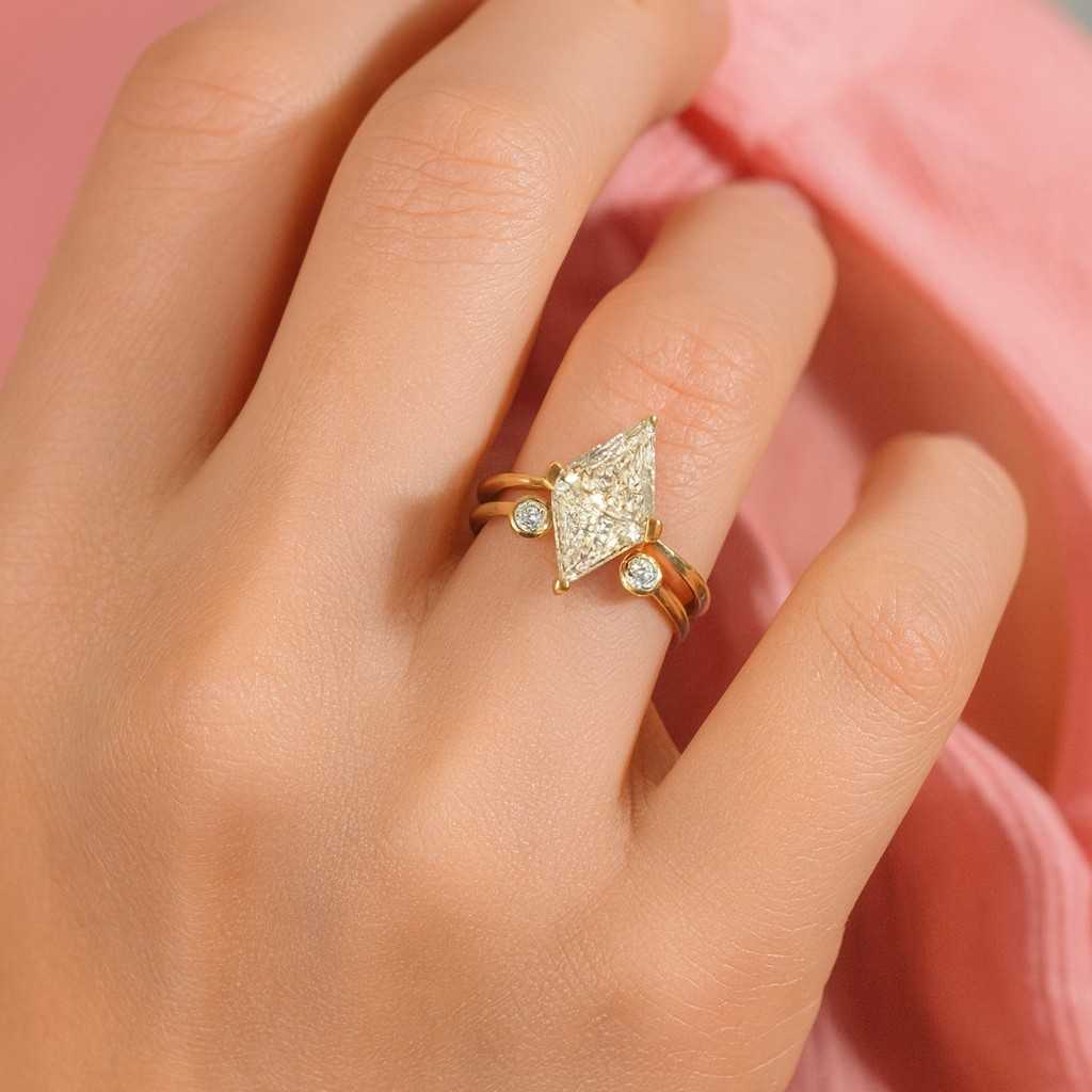 Trillion Cut Diamond Ring,Lab Grown Diamond Halo Engagement Ring