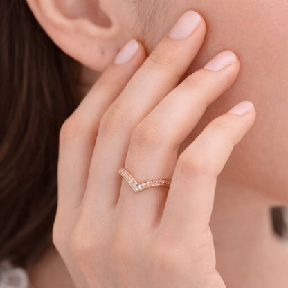 Unique Leaf Curved Wedding Bands Women 14k Gold Ring Hand Engraved Moissanite Matching Band Stackable Band Anniversary Promise Wedding Ring
