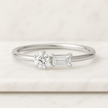 Unique Three Stone Engagement Ring 1.5 CT Round Cut Moissanite Wedding Ring Round With Baguette Solitaire Diamond Ring Gift For Women