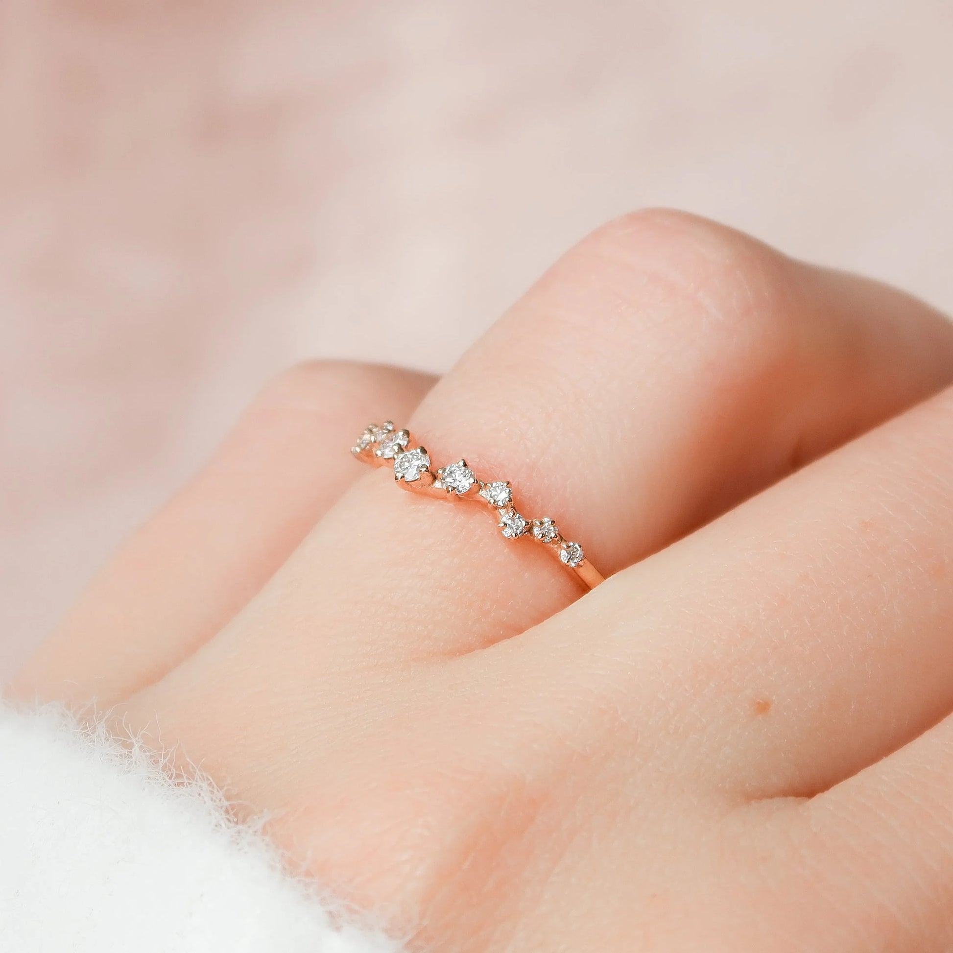 V Shape Curved Wedding Band