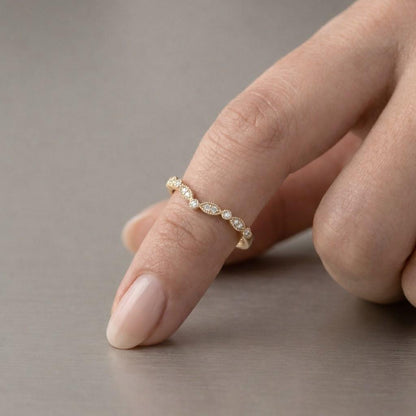 Vintage Chevron Round Lab Grown Diamond Wedding Band, Curved V Shaped Art Deco Bridal Stacking Ring, 14K Gold Milgrain Floral Engraved Band
