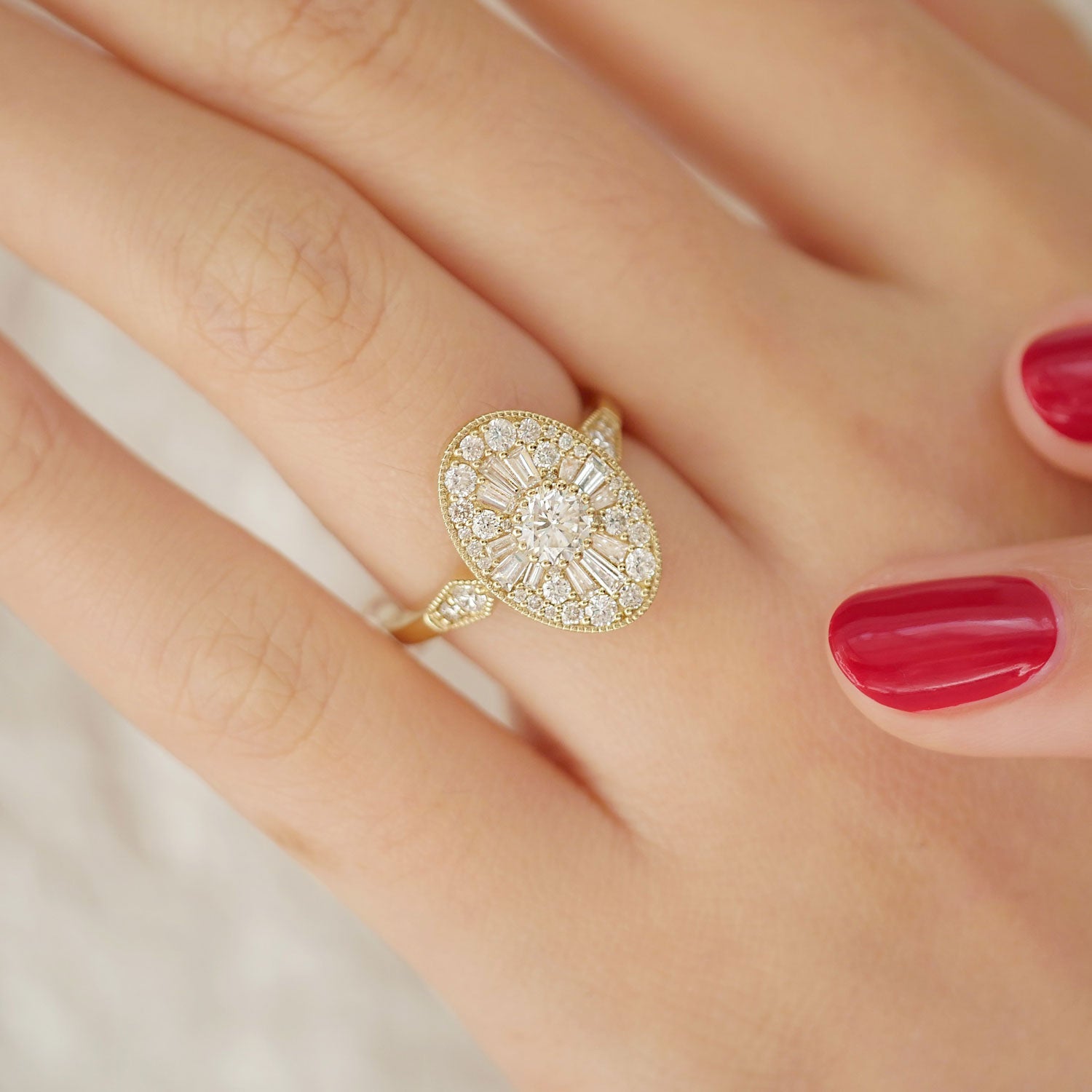 Vintage Oval 14K White Gold Ring