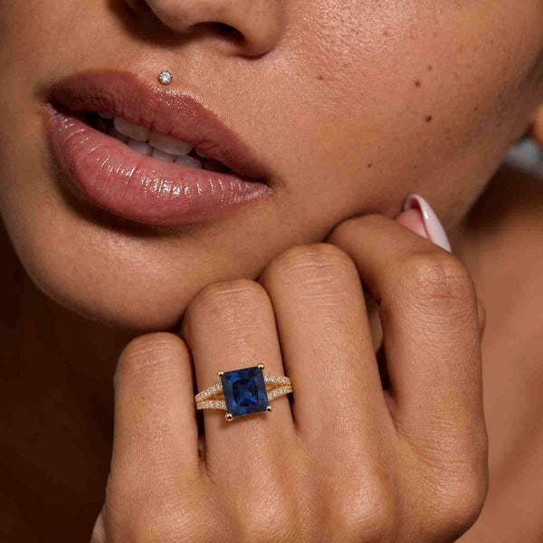 Vintage Princess Cut Blue Sapphire Engagement Ring 14K Gold Split Shank Wedding Ring September Birthstone Promise Ring Halo Anniversary Ring
