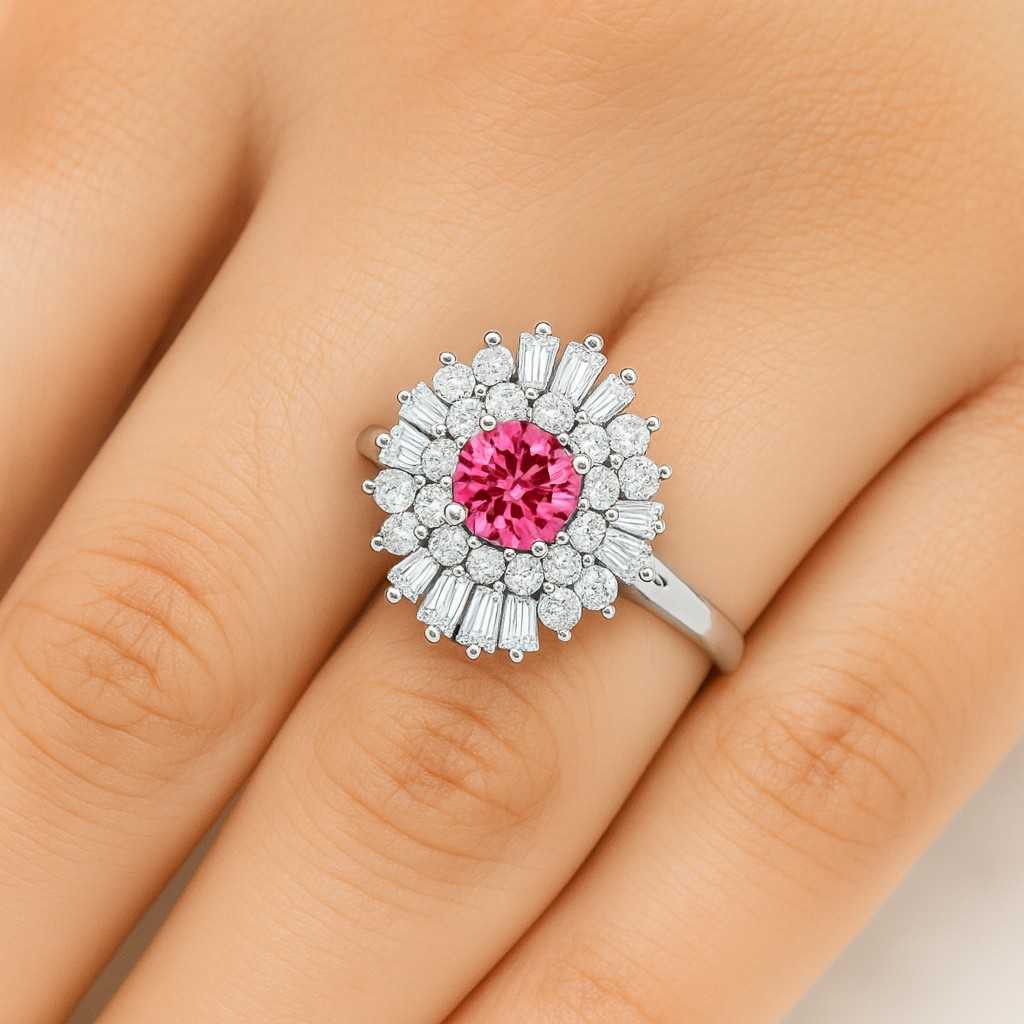 Vintage Style Round Cut Moissanite Diamond Starburst Engagement Ring