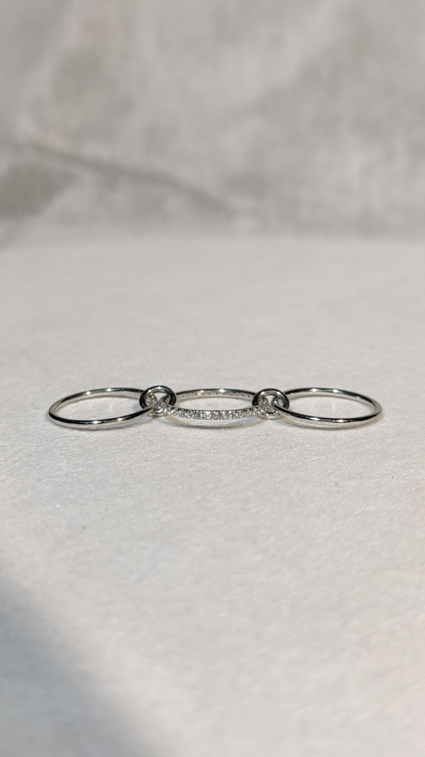 White_Gold_Trio_Ring