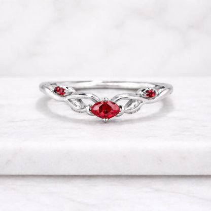 Women Nature Inspired Leaf Vine Wedding Band