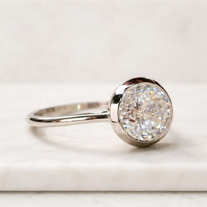 Minimalist Solitaire Engagement Ring in 14K Yellow Gold, Round Cut Moissanite Ring for Women, Promise Ring, Bridal Jewelry Gift