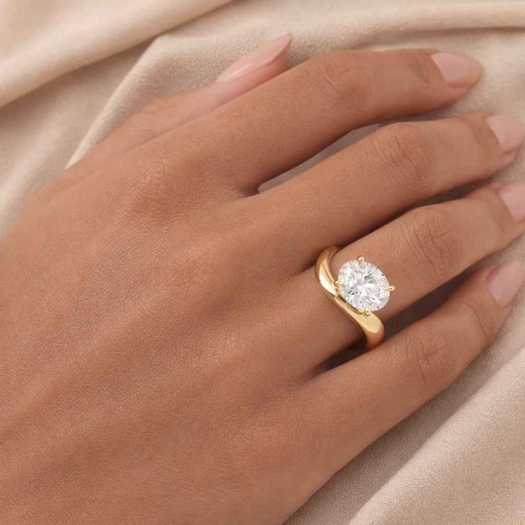 curved band open band four prong ring center stone ring sparkle ring bright ring timeless ring chic ring feminine ring