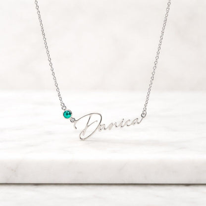 custom nameplate elegant pendant minimal pendant modern pendant dainty chain fine jewelry personalized charm
