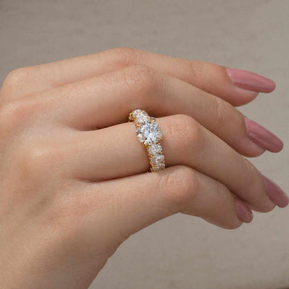 dainty ring simple ring modern ring polished ring sparkly ring gemstone ring center stone ring accent stone ring bridal set ring lover gift wife gift girlfriend gift timeless ring daily ring