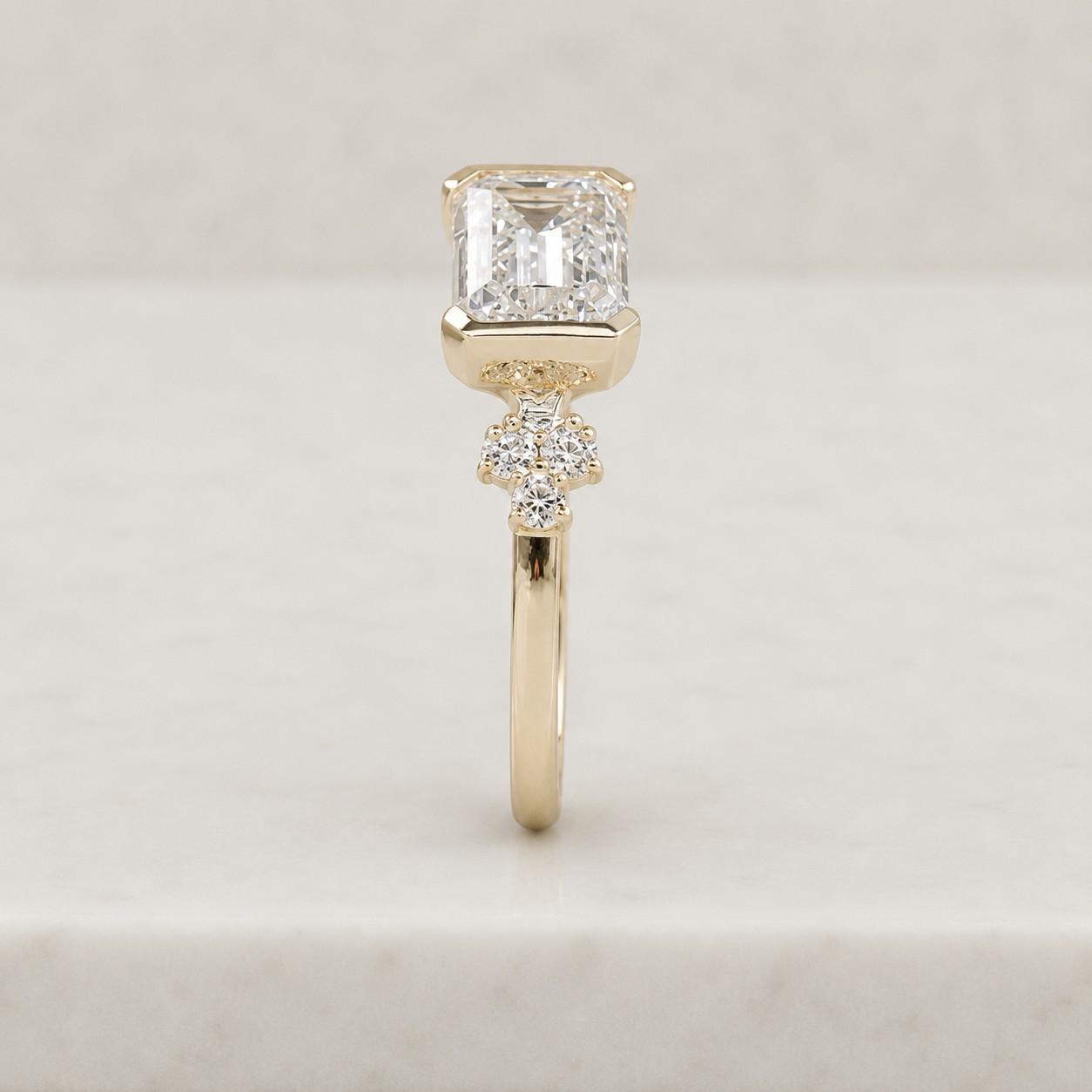 emerald cut ring round ring oval ring marquise ring pear ring cushion ring princess ring radiant ring asscher ring elongated ring rectangle ring geometric ring step cut ring fancy cut ring classic cut ring elegant shape ring