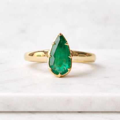 emerald ring pear ring green stone ring gold ring solitaire ring gemstone ring statement ring bezel ring prong ring teardrop ring women ring fine jewelry handmade ring