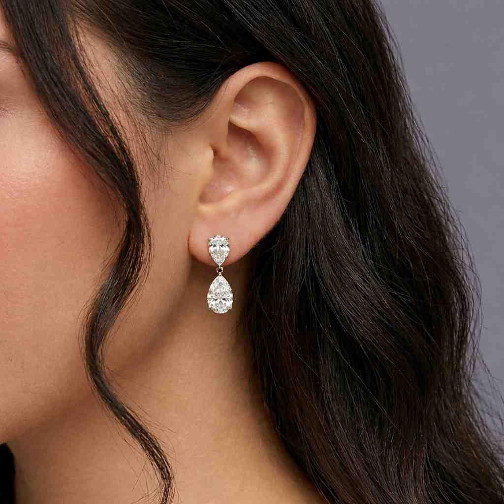 fine jewelry everyday earrings dainty earrings elegant earrings modern earrings minimal earrings luxury earrings clear stone earrings