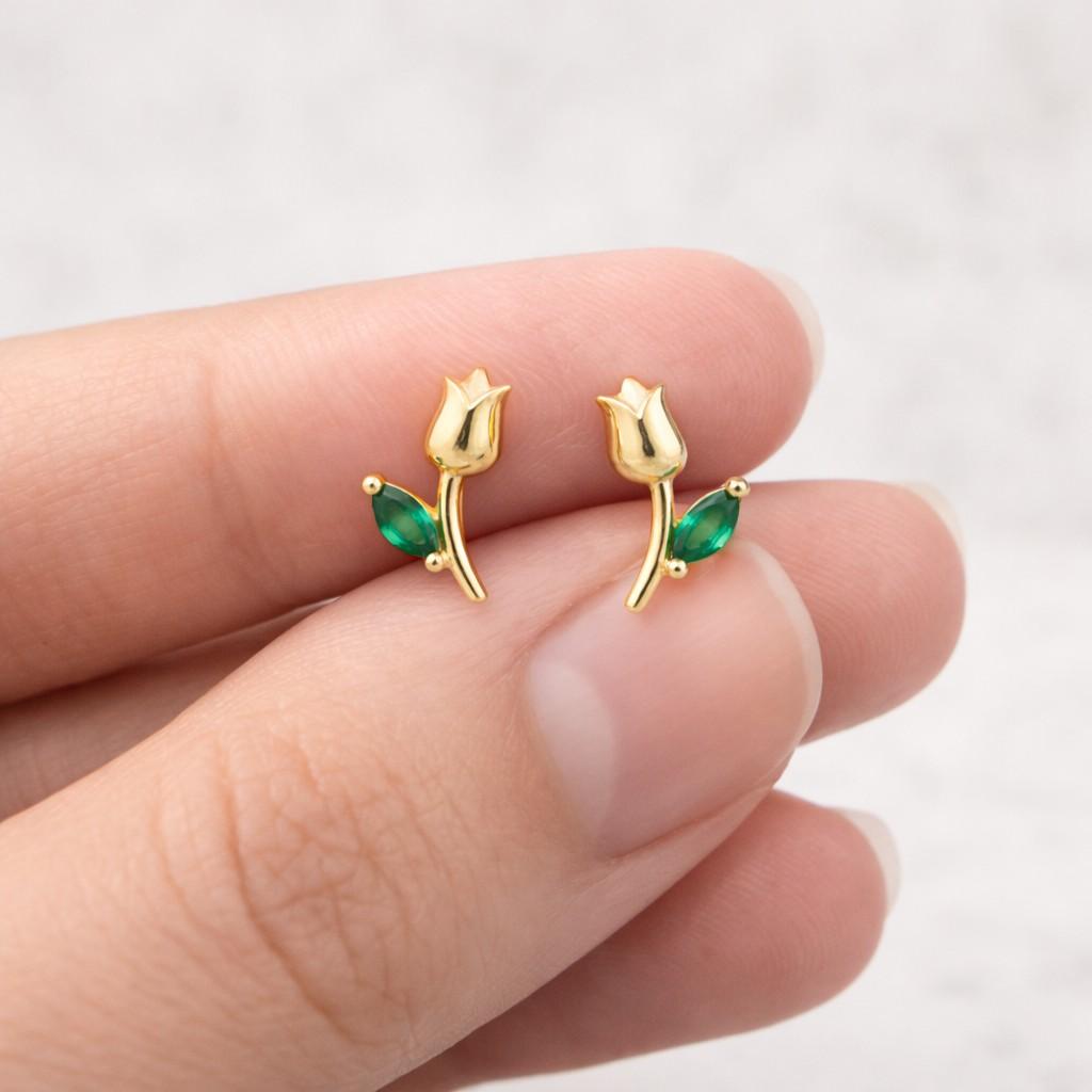 gold floral stud earrings emerald marquise gemstone dainty minimalist earrings for women everyday jewelry small gold studs gift for her nature inspired jewelry