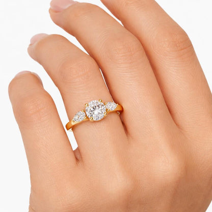 Lab Diamond Engagement Ring Round Cut Diamond Ring 3 Stone Ring for Anniversary Gift Round Trilogy Ring Birthday Gift for Her Custom Rings
