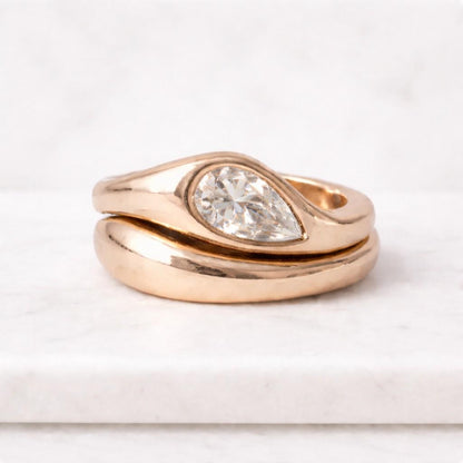 Tear Drop Ring Set, 9X6 mm Pear Cut Simulated Diamond Set In Flush Set East To West Setting, Domed Ring & Band Curved To Fit Together