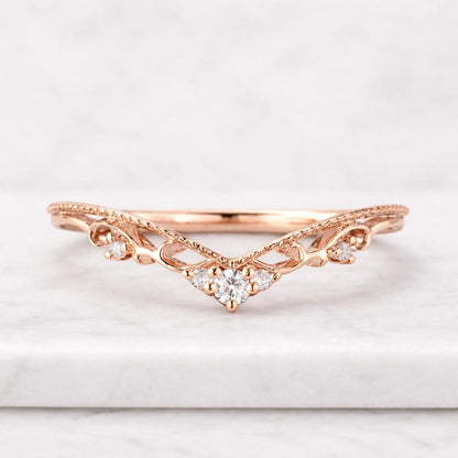 Alexandrite Curved wedding band Vintage Rose gold Chevron wedding band Round cut Diamond Stackable ring V shaped ring Anniversary ring