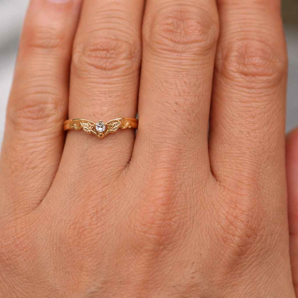 Vintage Curved Round Lab Grown Diamond Wedding Band, Floral Engraved Chevron Ring, Unique Stacking Bridal Band, 14K Gold Anniversary Ring