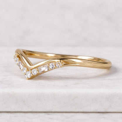 V Shaped Tapered Baguette Cut Moissanite Diamond Band, Chevron Engagement Band, 925 Silver Wedding Band, Dainty Curved Ring, Minimalist Ring
