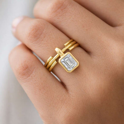 luxury jewelry fine ring stackable ring layered jewelry polished jewelry artisan jewelry handcrafted ring daily ring elegant jewelry crystal jewelry rectangular ring clean design ring