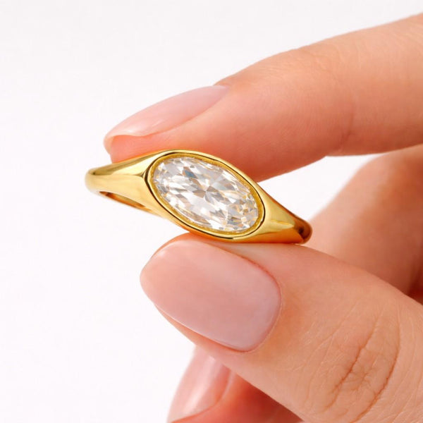 IGI Certified Oval Lab Grown Diamond Ring, Bezel Set Solitaire Engagement Ring Set, Minimalist Curved Wedding Band, 14K Gold Bridal Ring Set